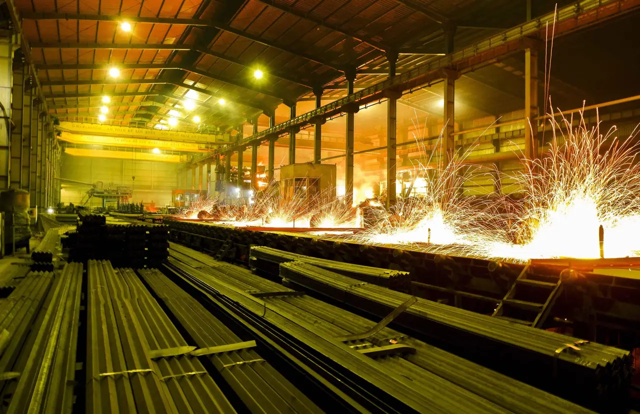 Xưởng sản xuất công nghiệp CQ hỗ trợ